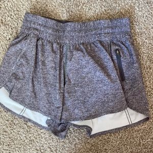 Lululemon tracker shorts in grey